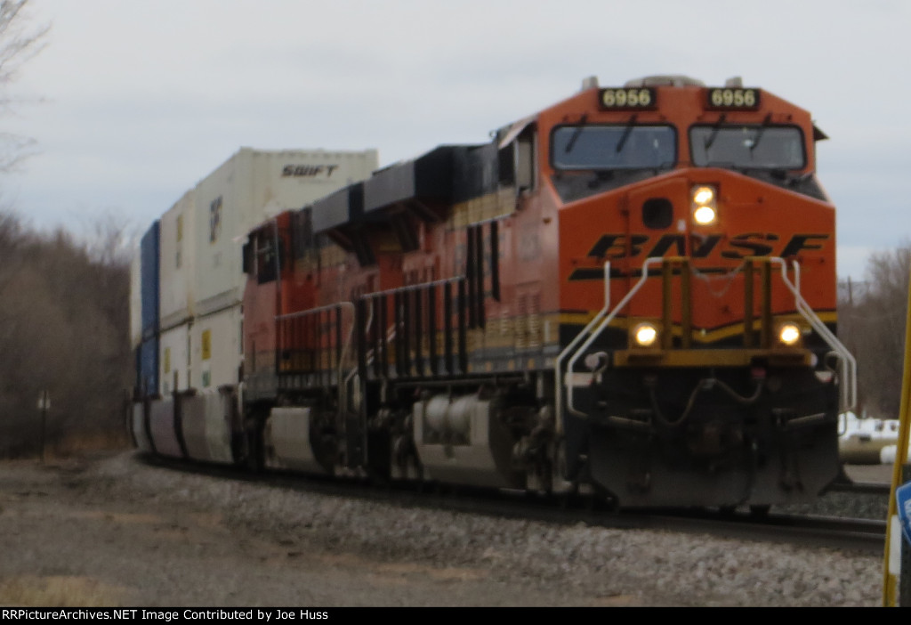 BNSF 6956 East